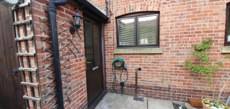 Huddlestones Wharf, Newark, NG24