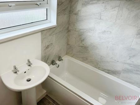 2 bedroom Flat to let in Forster Avenue, Newark, NG24