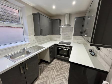 1 bedroom Flat to let in Cross Street, Newark, NG24