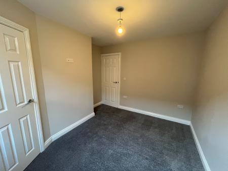 1 bedroom Flat to let in Cross Street, Newark, NG24