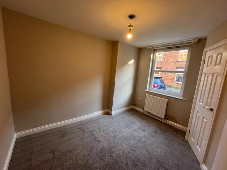 1 bedroom Flat to let in Cross Street, Newark, NG24