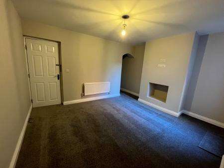 1 bedroom Flat to let in Cross Street, Newark, NG24