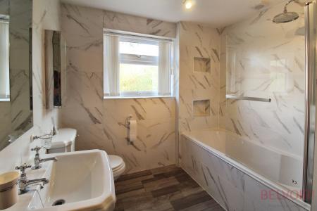 3 bedroom Detached house to let in Massey Street, Newark, NG24