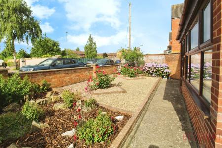 3 bedroom Detached house to let in Massey Street, Newark, NG24