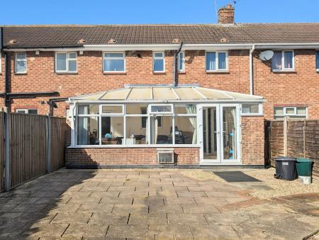 3 bedroom Detached house to let in Cherry Holt, Newark, NG24