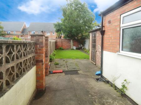 3 bedroom Terraced House to let in Bowbridge Road, Newark, NG24