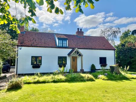 3 bedroom Cottage to let in Thorney Road, Wigsley, NG23