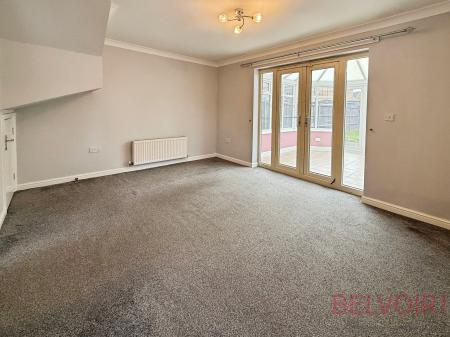 3 bedroom Semi-detached house to let in De Caldwell Drive, Newark, NG24