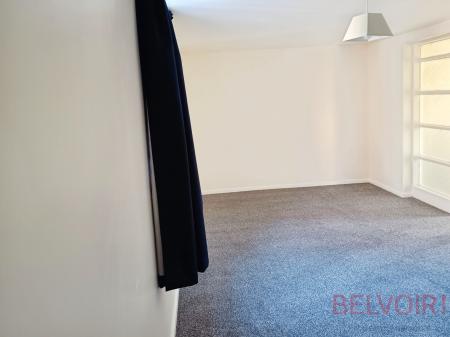 2 bedroom Flat to let in Wilson Street, Newark, NG24