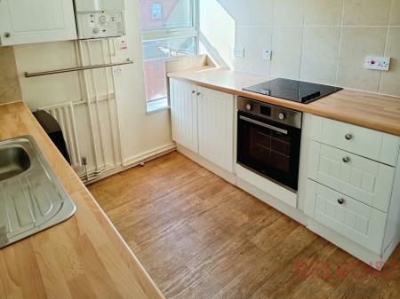 2 bedroom Flat to let in Wilson Street, Newark, NG24