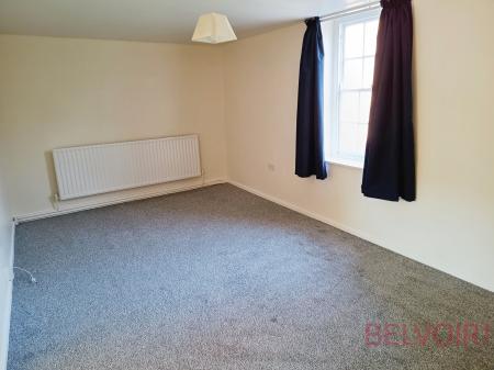 2 bedroom Flat to let in Wilson Street, Newark, NG24