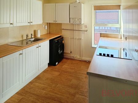 2 bedroom Flat to let in Wilson Street, Newark, NG24