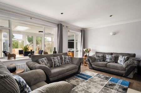 3 bedroom Bungalow for sale in Clayhill Crescent, Newbury, RG14