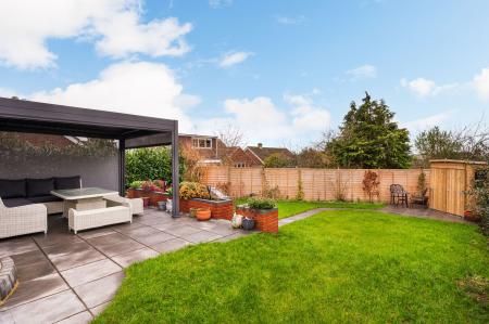 3 bedroom Bungalow for sale in Clayhill Crescent, Newbury, RG14