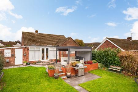 3 bedroom Bungalow for sale in Clayhill Crescent, Newbury, RG14