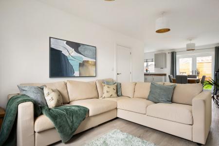 3 bedroom Semi-detached house for sale in Goodenough Drive, Wantage, OX12