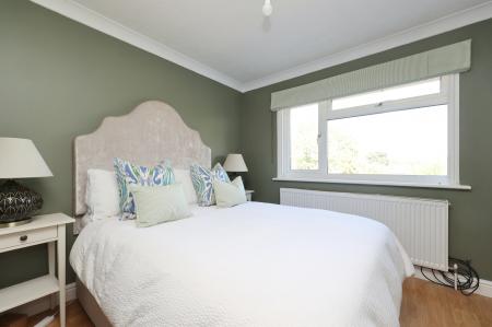 5 bedroom Detached house for sale in Gordon Road, Thatcham, RG18