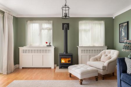 5 bedroom Detached house for sale in Gordon Road, Thatcham, RG18