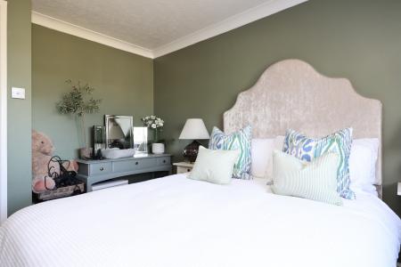 5 bedroom Detached house for sale in Gordon Road, Thatcham, RG18