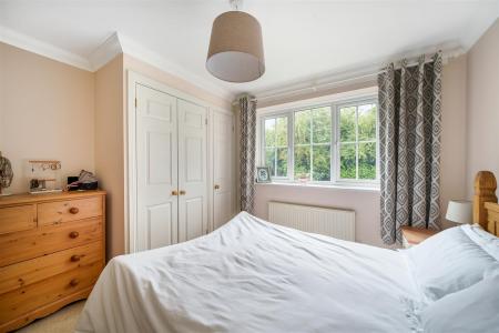 4 bedroom Detached house for sale in Mably Grove, Wantage, OX12