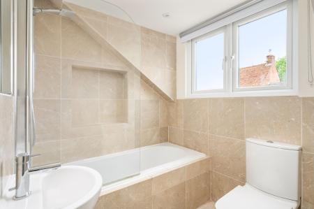 4 bedroom Detached house for sale in Orchard Lane, Wantage, OX12