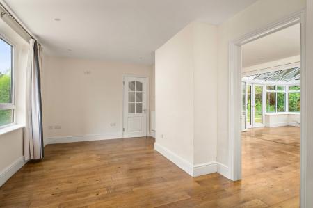 4 bedroom Detached house for sale in Orchard Lane, Wantage, OX12