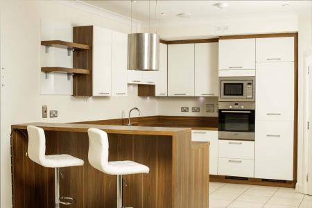 4 bedroom Town house for sale in St Gabriel's, Wantage, OX12