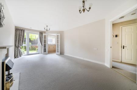 1 bedroom Flat for sale in Western Avenue, Newbury, RG14