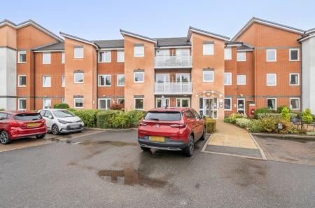 1 bedroom Flat for sale in Western Avenue, Newbury, RG14