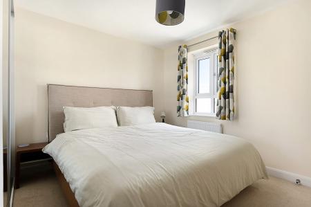 4 bedroom Terraced House to let in Racecourse Road, Newbury, RG14