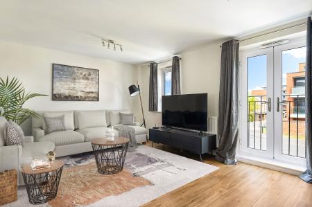 4 bedroom Terraced House to let in Racecourse Road, Newbury, RG14