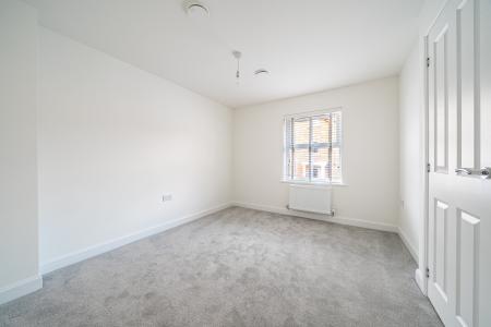 3 bedroom Semi-detached house for sale in Lady Alice Gardens, Newbury, RG14