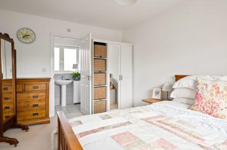 3 bedroom Detached house for sale in Knights Green, Wantage, OX12