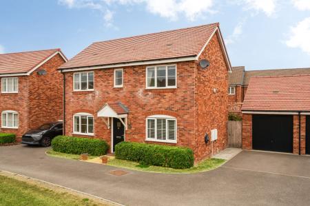 3 bedroom Detached house for sale in Knights Green, Wantage, OX12