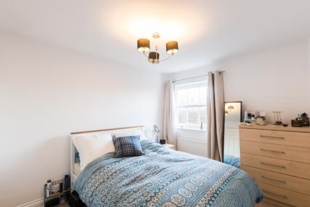 1 bedroom Flat to let in 46-48 Old Bath Road, Newbury, RG14