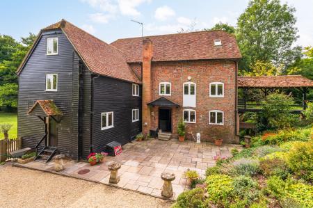 4 bedroom Detached house to let in Ickleton Road, Wantage, OX12