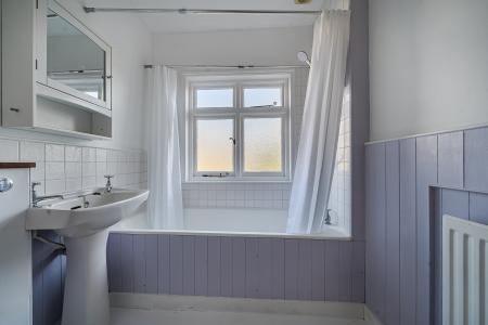 2 bedroom Semi-detached house to let in Wheatsheaf Lane, Newbury, RG14