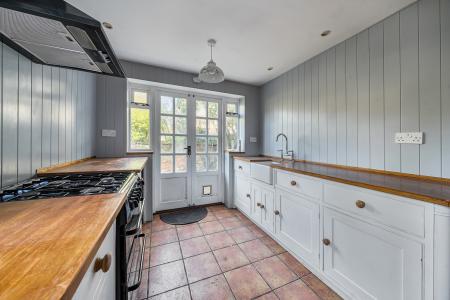 2 bedroom Semi-detached house to let in Wheatsheaf Lane, Newbury, RG14