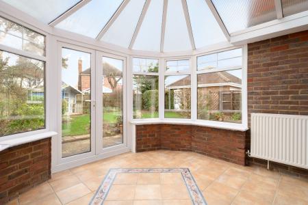 5 bedroom Detached house for sale in Night Owls, Greenham, RG19