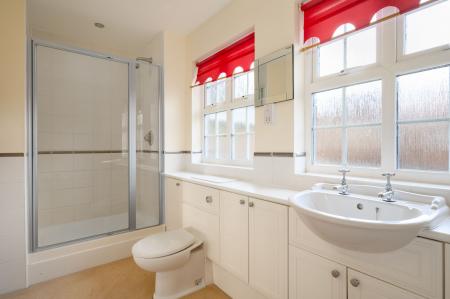 5 bedroom Detached house for sale in Night Owls, Greenham, RG19