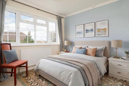 4 bedroom Detached house for sale in Manor Place, Newbury, RG14