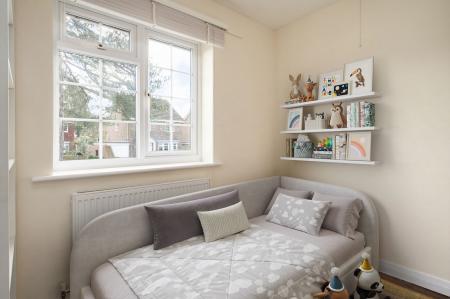 4 bedroom Detached house for sale in Manor Place, Newbury, RG14