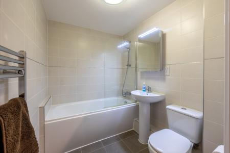 1 bedroom Apartment to let in Enborne Road, Newbury, RG14