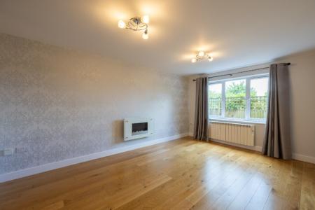 1 bedroom Apartment to let in Enborne Road, Newbury, RG14