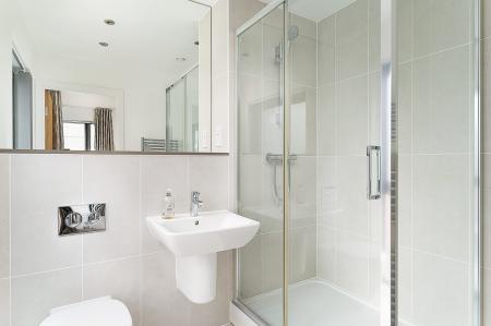 2 bedroom Flat for sale in Kingman Way, Newbury, RG14