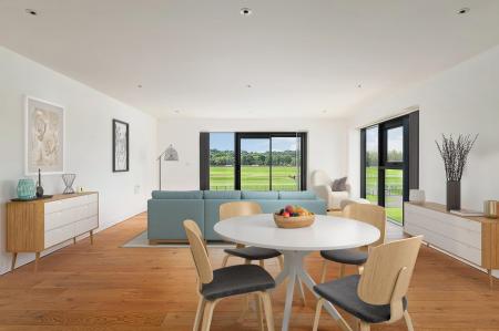 2 bedroom Flat for sale in Kingman Way, Newbury, RG14