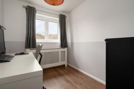 5 bedroom Semi-detached house for sale in Severn Close, Thatcham, RG18