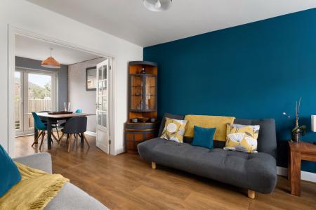 5 bedroom Semi-detached house for sale in Severn Close, Thatcham, RG18