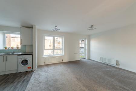 2 bedroom Flat to let in Gaywood Drive, Newbury, RG14