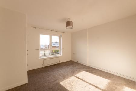2 bedroom Flat to let in Gaywood Drive, Newbury, RG14